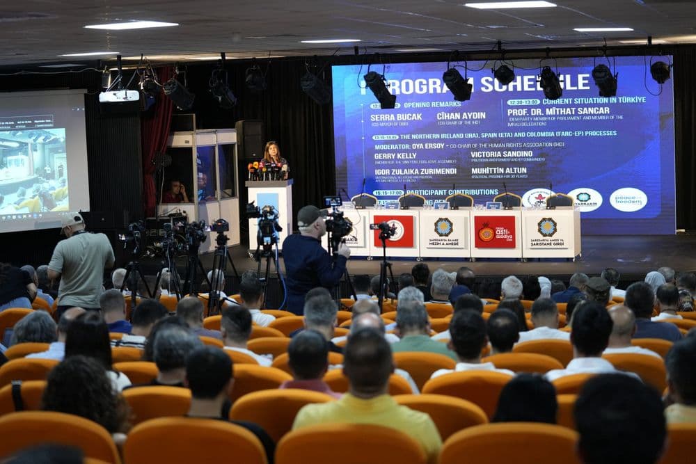 Eşbaşkan Bucak: Barış, yalnızca silahların susması değil, toplumsal bir inşa sürecidir