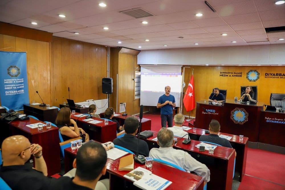Engelli hakları için eşit yurttaşlık ve sağlamcılıkla mücadele eğitimi