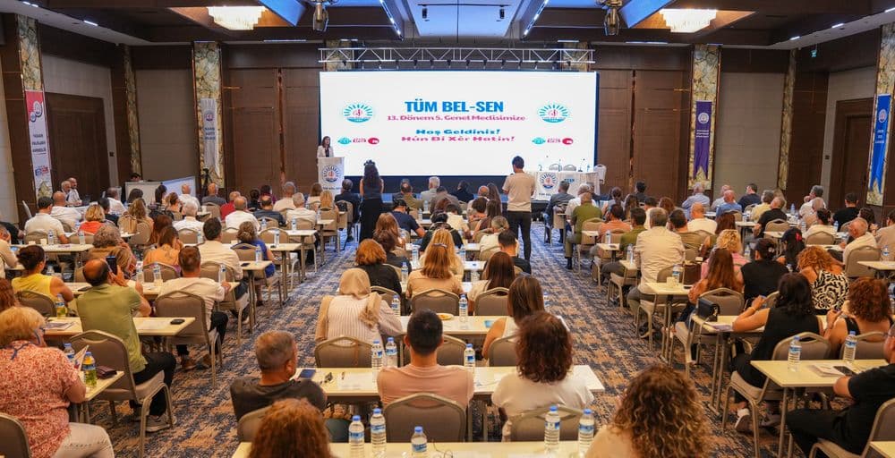 Eşbaşkan Bucak: Yerel demokrasi ruhu yeniden güncellenmeli