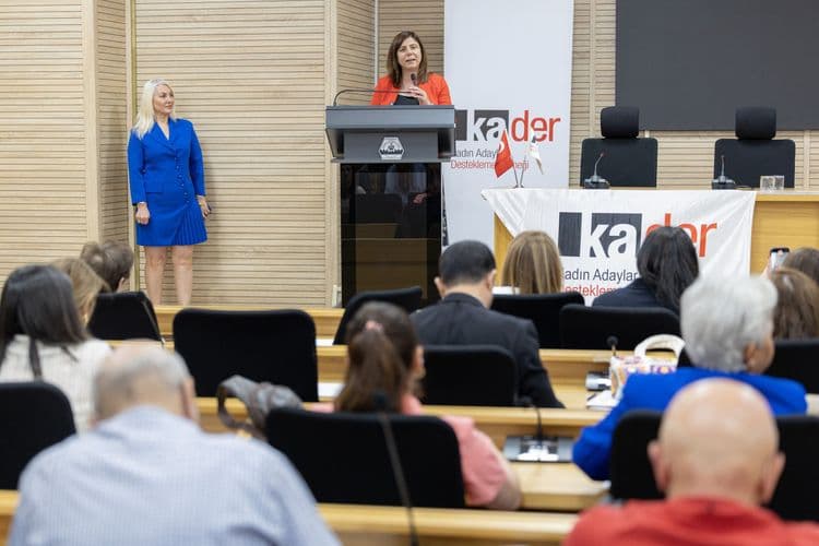  Eşbaşkan Bucak: Kadın temsiliyetini artırmak için birlikte mücadele edeceğiz