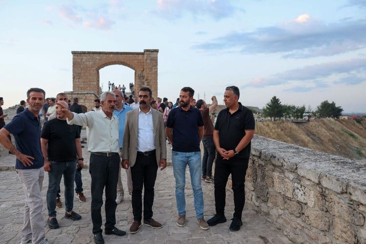 Malabadi Mahallesi’nde halk buluşması: Kalıcı projeleri hayata geçireceğiz 17