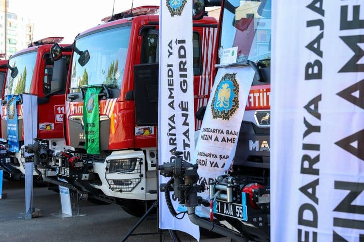 İtfaiye filosuna 20 yeni araç: Halk için yatırımlara devam edeceğiz 3