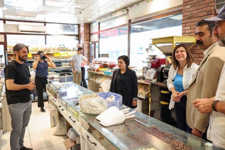 Eşbaşkanlar asfalt sezonunun startını verdi 5