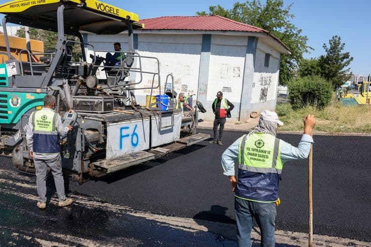 Eşbaşkanlar asfalt sezonunun startını verdi 12