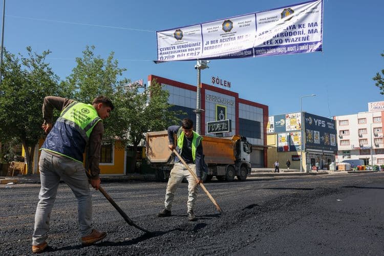 Eşbaşkanlar asfalt sezonunun startını verdi 20