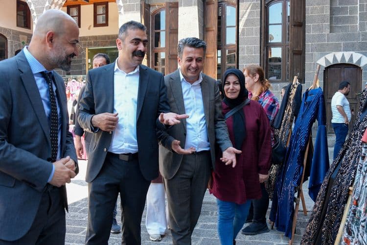 ‘Kumaşın Hafızası’ sergisi açıldı 7