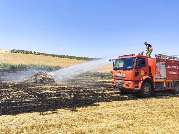 İtfaiye ekipleri 73 günde bin 804 yangına müdahale etti 1