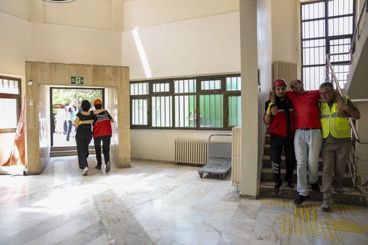 Diyarbakır Büyükşehir Belediyesi binasında deprem ve yangın tatbikatı 4