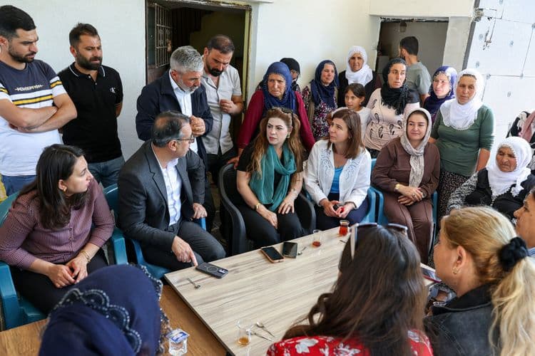 Eşbaşkan Bucak, Güneştepe Mahallesi’nde yurttaşlarla buluştu 1
