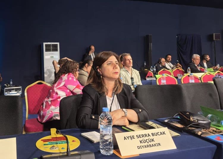 Eşbaşkan Bucak, UCLG Kongresi’nde Diyarbakır’ın barış, hafıza ve demokrasi deneyimini paylaştı 1