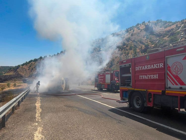 İtfaiye ekipleri 73 günde bin 804 yangına müdahale etti 3