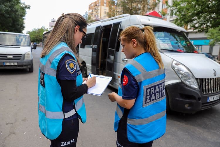 Toplu taşıma araçlarına yönelik denetimler sürüyor 8