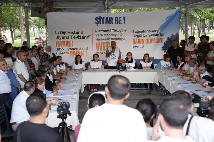 Eşbaşkan Bucak, bağımlılığa karşı başlatılan kampanyaya destek verdi 4