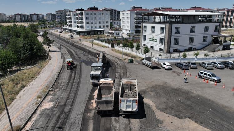 Bağcılar Mahallesi’nin yolları yenileniyor: 24 bin 500 ton asfalt serilecek 6