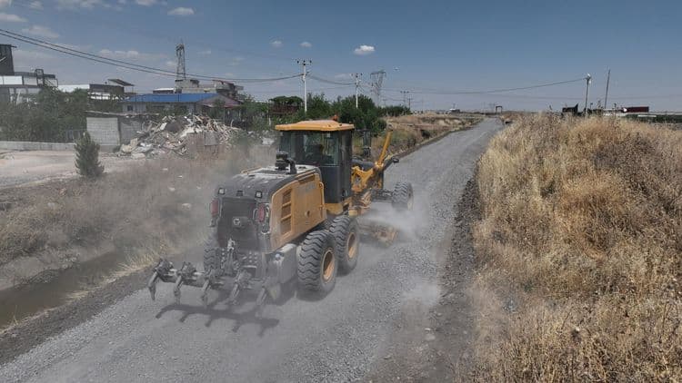 Kırsal mahalle yolları yenileniyor 17