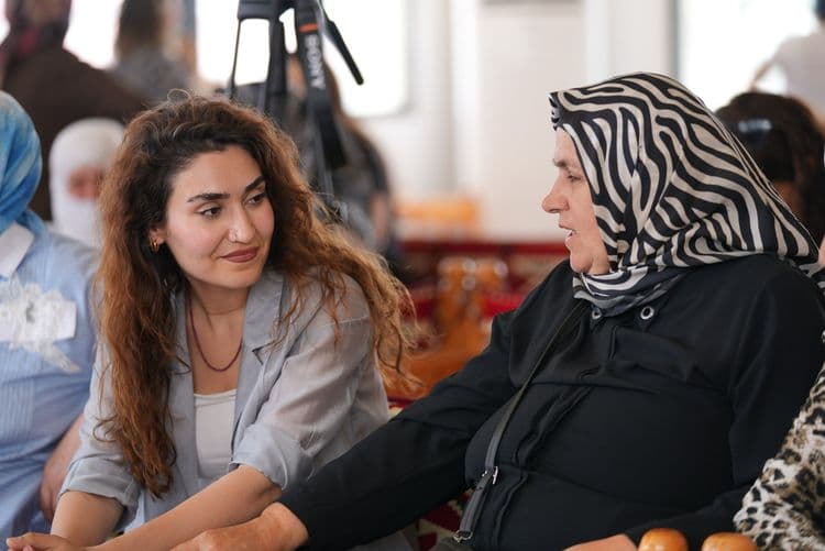 Eşbaşkanlar Kocaköy’de kadınların taleplerini dinledi 13