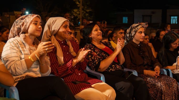 Kervanpınarlı çocukların müzik yolculuğu sahneye taşındı 8