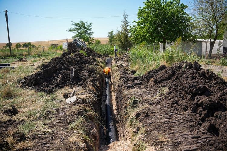 DİSKİ, Sayarlar ve Aktepe’ye 5 kilometrelik atık su hattı döşüyor 11