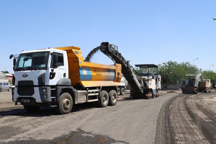 Bağcılar Mahallesi’nin yolları yenileniyor: 24 bin 500 ton asfalt serilecek 10
