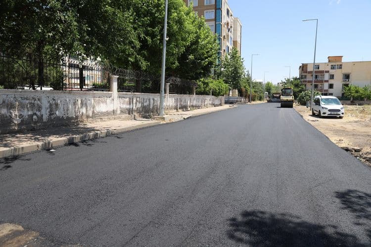 Bağcılar Mahallesi’nin yolları yenileniyor: 24 bin 500 ton asfalt serilecek 15