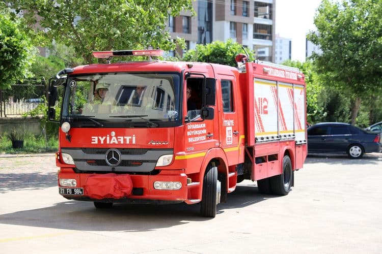 Diyarbakır İtfaiyesi’nden anız yangınlarına karşı uyarı 4