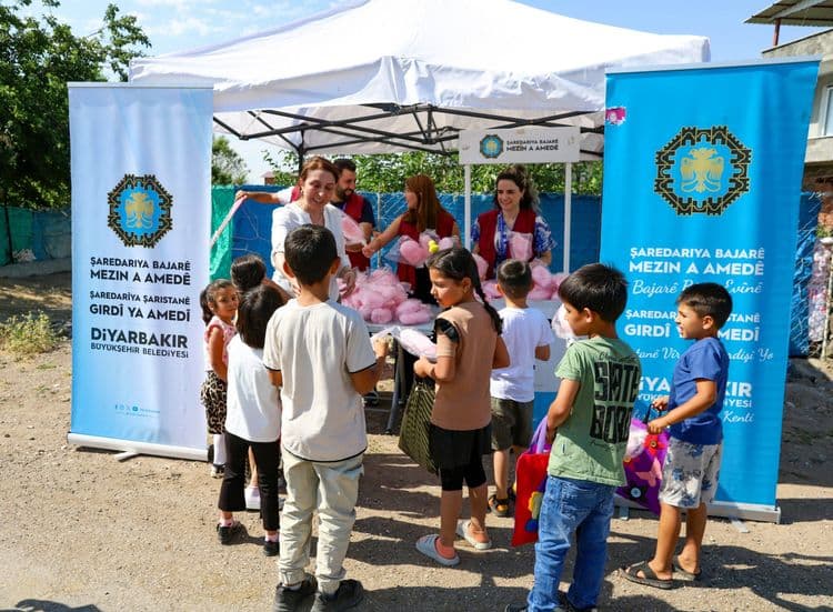 Karne gününde çocuklara sürpriz etkinlik 2