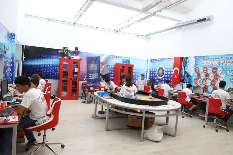 Yaz Spor Okulları başladı: 8 bin 377 çocuk ücretsiz eğitim alıyor 10