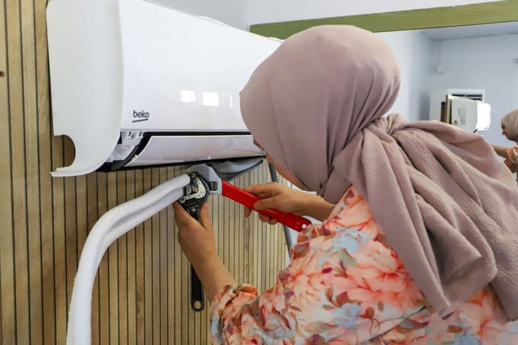 Kadınlara yönelik klima-kombi bakım eğitiminin üçüncü dönemi 6