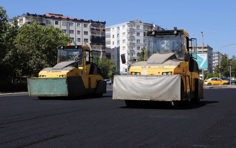 Fırat Bulvarı’nın ikinci etabında asfalt serimi başladı 6