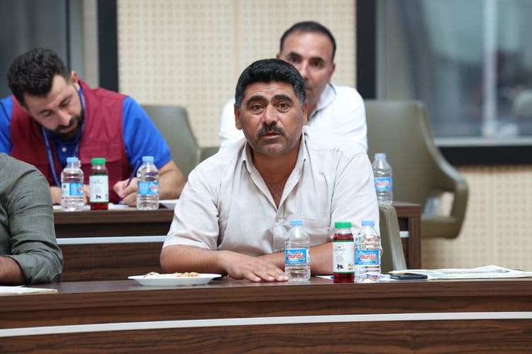 Eşbaşkanlar Kayapınar muhtarlarıyla buluştu: Mahallelerin ihtiyaçları ve yatırımlar birlikte değerlendirildi 22