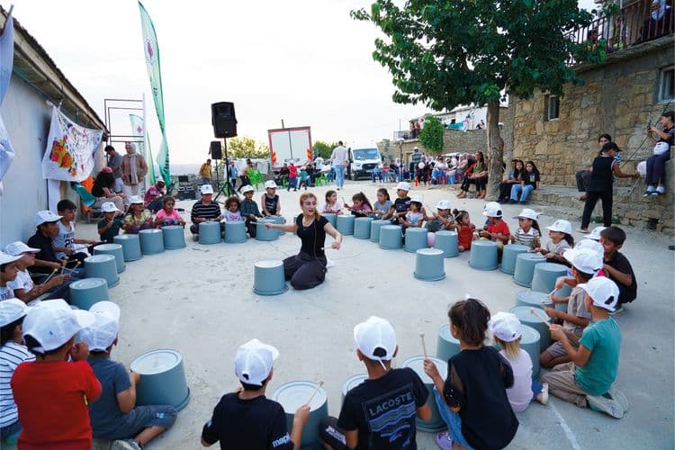 Gezici atölye ile çocuklar müzikle buluşacak, mahallelerinde konser verecek 1