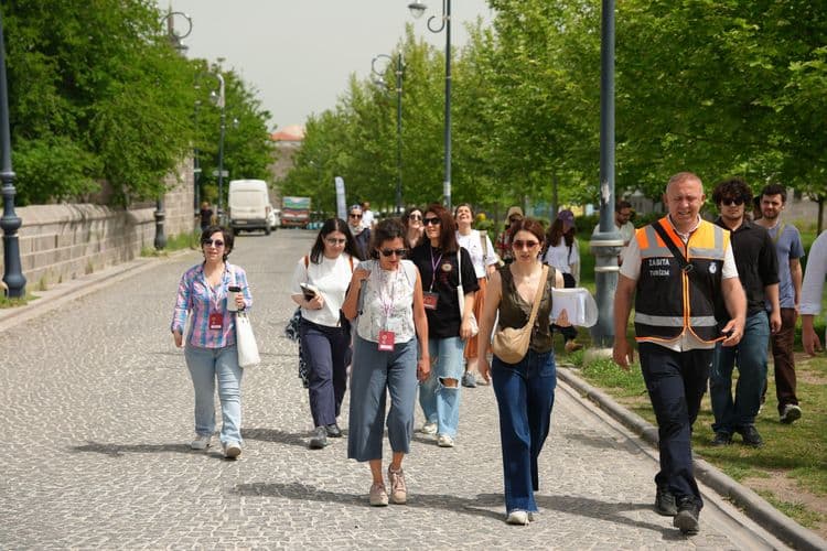Sur’da kolektif hafıza yürüyüşü 10