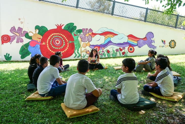 520 çocuk yazı sanat ve bilimle geçiriyor 10