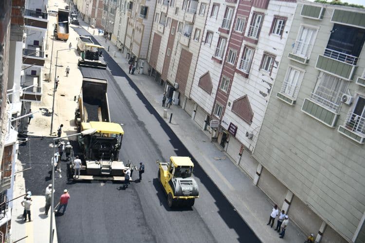 Bismil’de ulaşımı güçlendiren asfalt çalışması 7