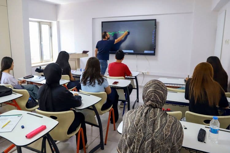 Öğrencilere ücretsiz yaz kursu desteği 5