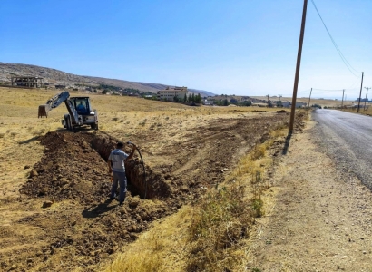 Silvan’da Çardak Mahallesinin içme suyu hattı yenilendi