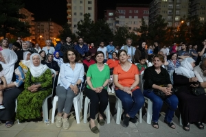 Hevserok Bucak eyda xelkê pîroz kir