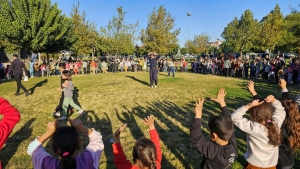 Taxanê şaristanî de atolyeyê hunerî yê domanan