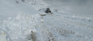 Kırsal mahallelerde bin 879 kilometrelik yol ulaşıma açıldı