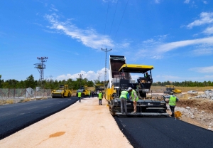 Sur Teknokent İmar Yolu asfaltlanıyor