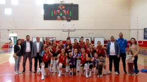 Serkeftinek girîng ji Tîma Voleybolê ya Jinan a Şaredariyê