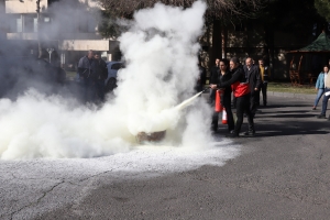 Xebatkarên Şaredariyê perwerdeya &#039;acil&#039; dîtin