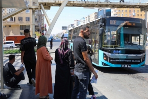 Servîsa otobusên Hanî û Licê hatin zêdekirin