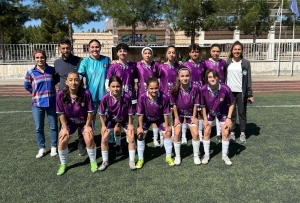 Tîma Futbolê ya Jinên DBB zincîra serkeftinên xwe didomîne