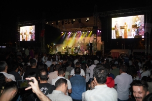 Meydanê Şêx Seîdî de coşê konserî