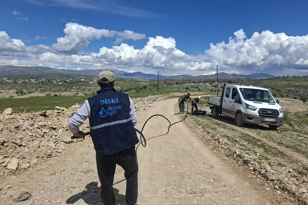 Silvan’da yeni yerleşim alanları için içme suyu hattı kuruluyor