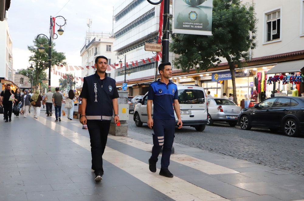 Sur'da kaldırım işgallerine karşı sürekli denetim
